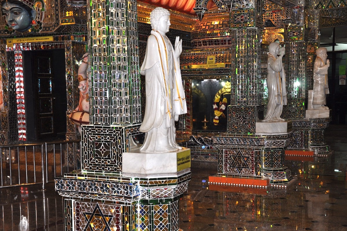 arulmigu sri rajakaliamman glass temple