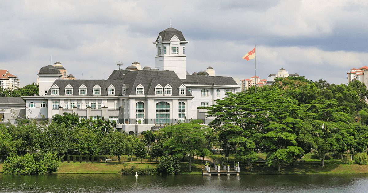 Istana Darul Ehsan (Darul Ehsan Palace)