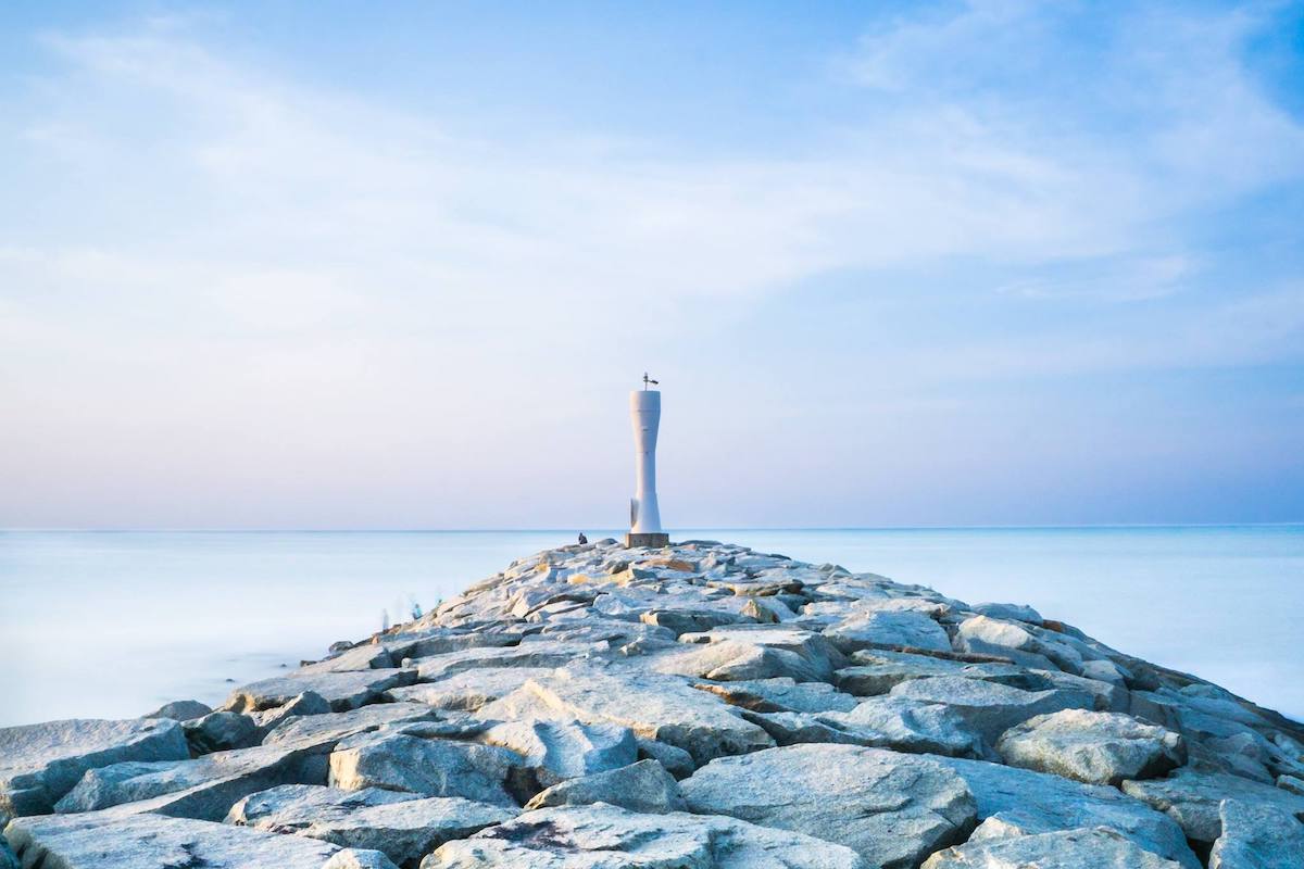 Rumah Api Pantai Senok (Senok Beach Lighthouse)