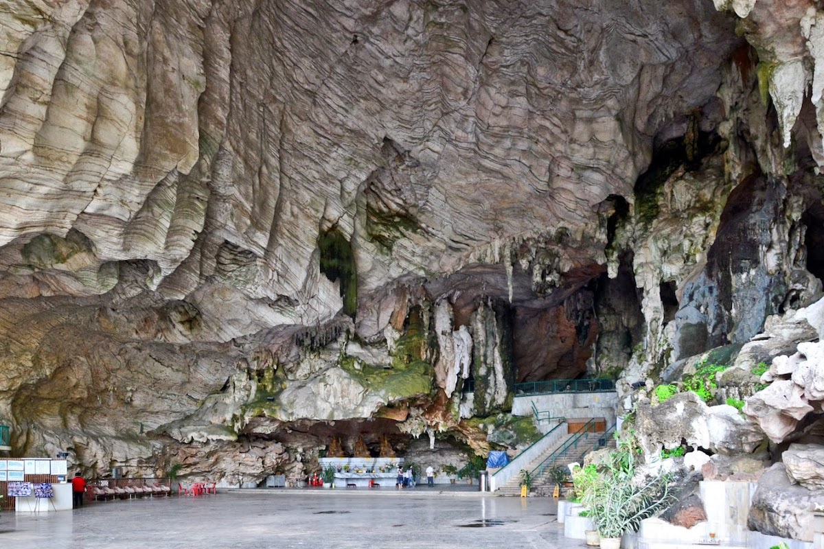 Kek Lok Tong Cave Temple (Cave of Ultimate Bliss)